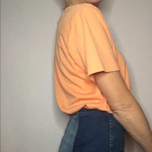 🍊VTG y2k apricot orange soft Tee - Picture 3 of 8